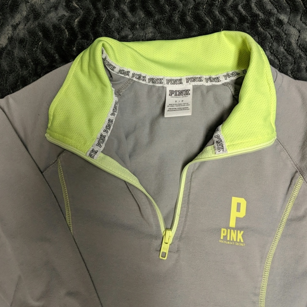 Half zip - Picture 2 of 3